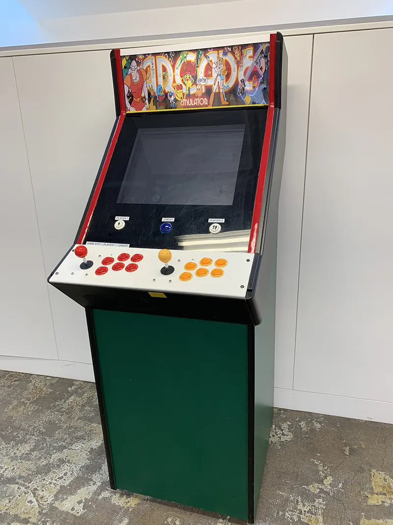 louez une borne d'arcade à metz et revivez l'age d'or des jeux vidéo ! idéal pour vos événements, anniversaires ou soirées entre amis, profitez d'une expérience ludique exceptionnelle. contactez-nous pour plus d'informations.