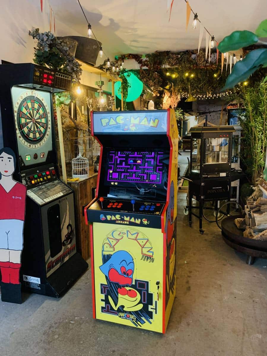 louez une borne arcade dans le tarn-et-garonne pour revivre l'esprit des jeux rétro. parfait pour événements, fêtes ou divertissements à domicile, profitez d'une expérience de jeu unique avec des titres classiques. réservez dès maintenant !