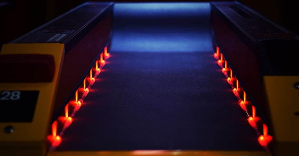 découvrez le monde fascinant des arcades, un lieu où le divertissement prend vie à travers des jeux rétro, des machines à sous modernes et des expériences immersives. plongez dans une ambiance de nostalgie tout en profitant des dernières innovations du gaming.